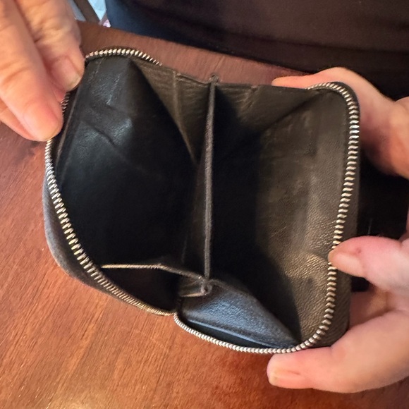 Balenciaga Black Leather Wallet - Picture 3 of 5